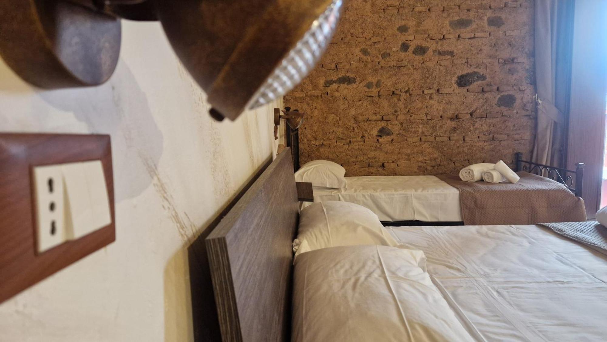 La Ciminiera Rooms Катания Екстериор снимка