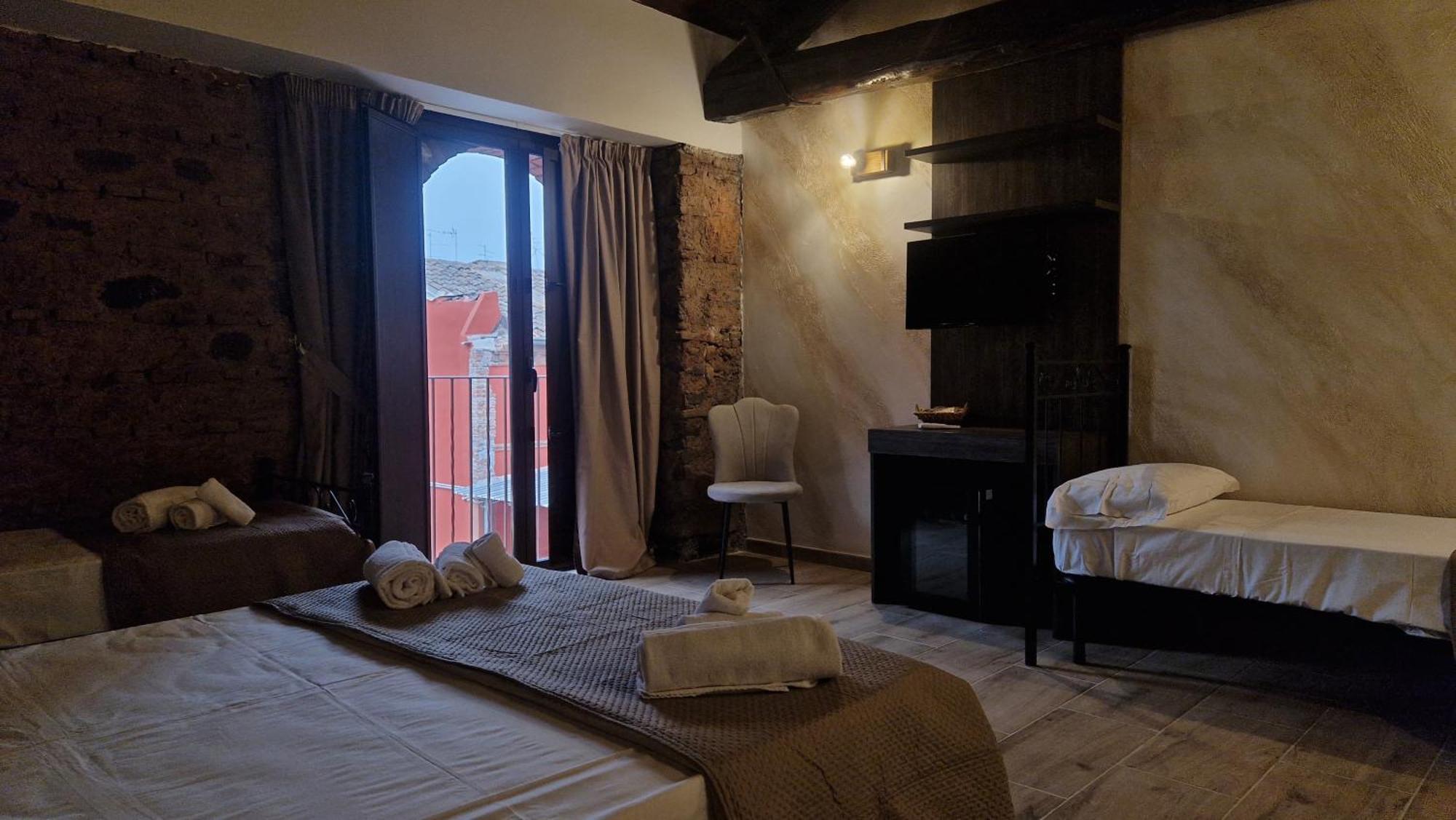La Ciminiera Rooms Катания Екстериор снимка