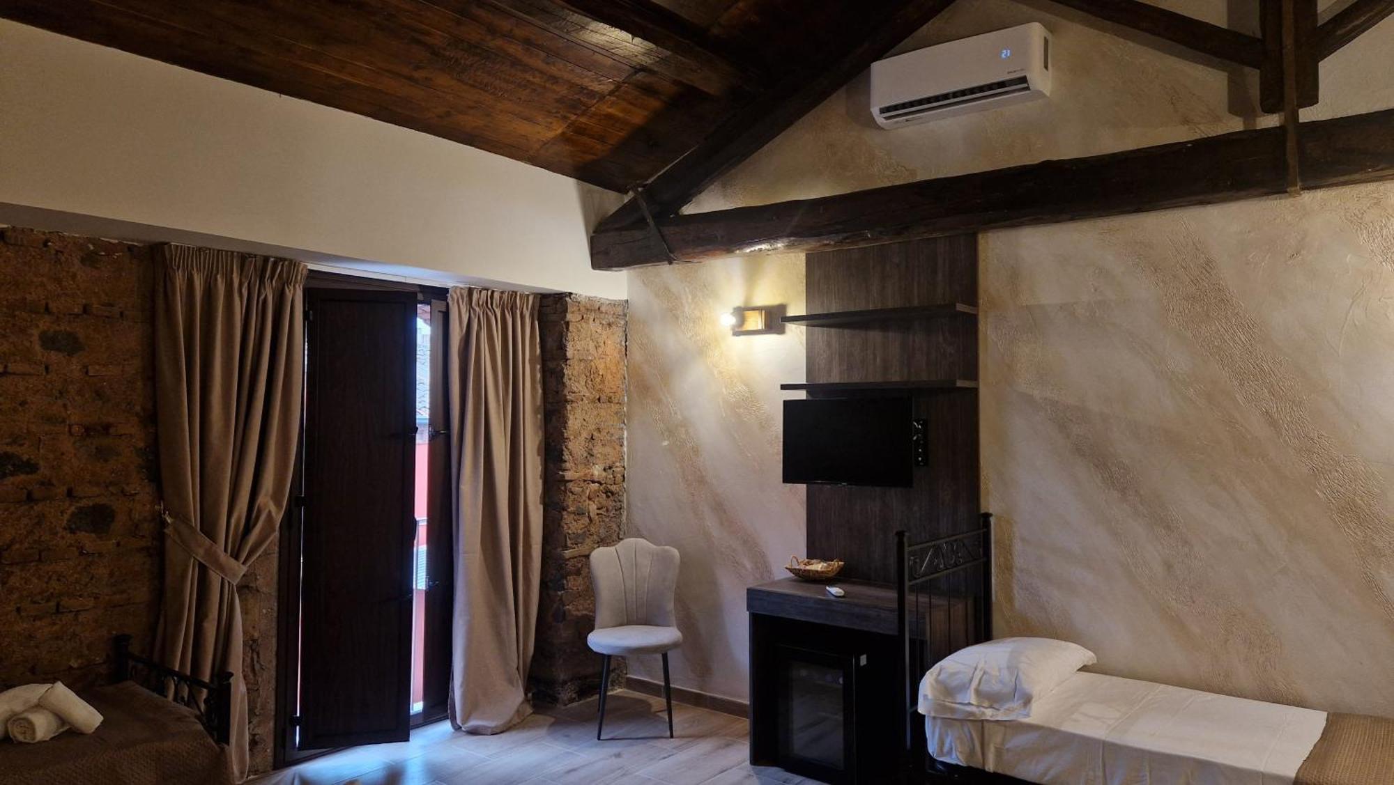 La Ciminiera Rooms Катания Екстериор снимка